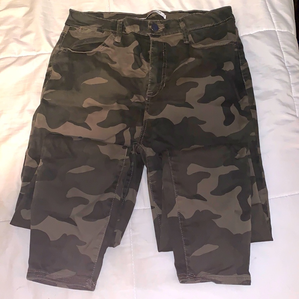 Celebrity pink camo jeans.